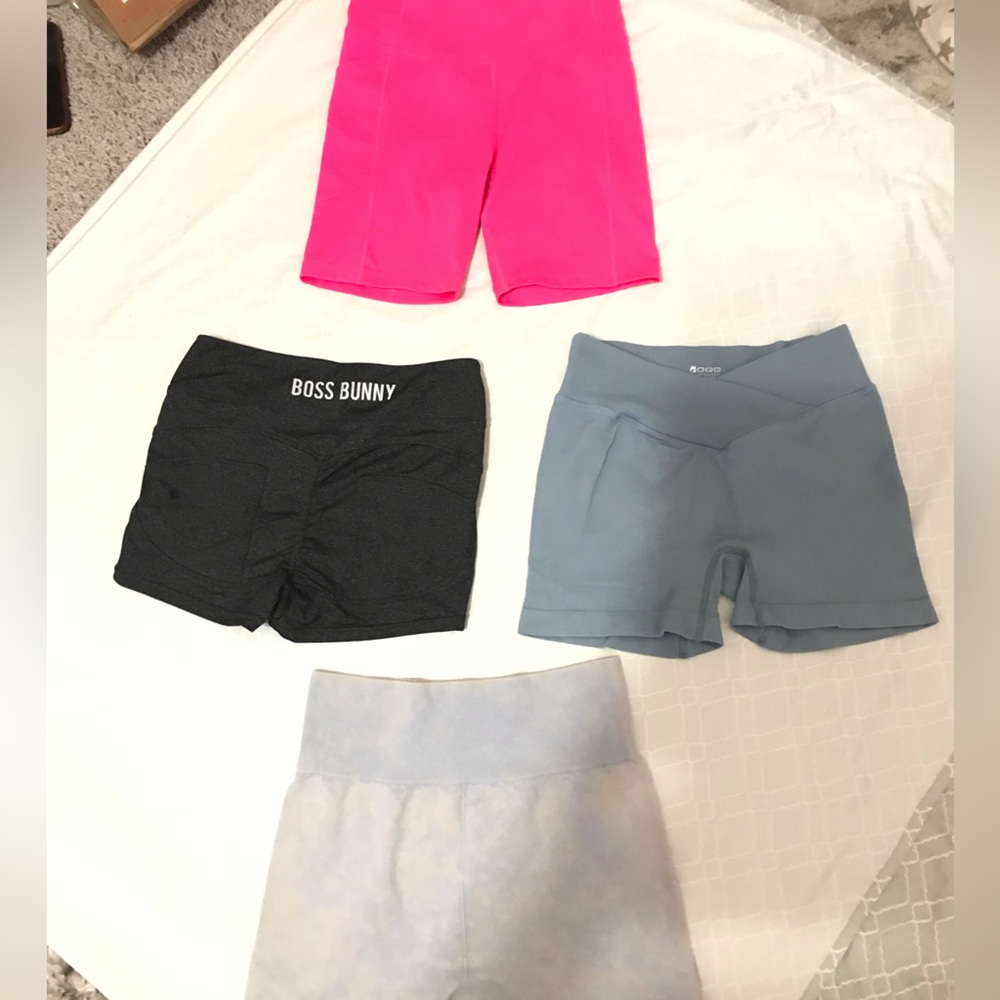 4 workout shorts m-l